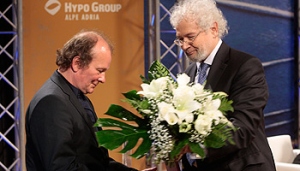 Preisübergabe Publikumspreis Peter Wawerzinek, Wolfgang Edelmüller (Bild: Johannes Puch)